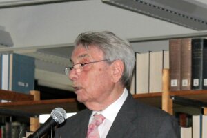 Prof. Dr. Ulrich Suerbaum